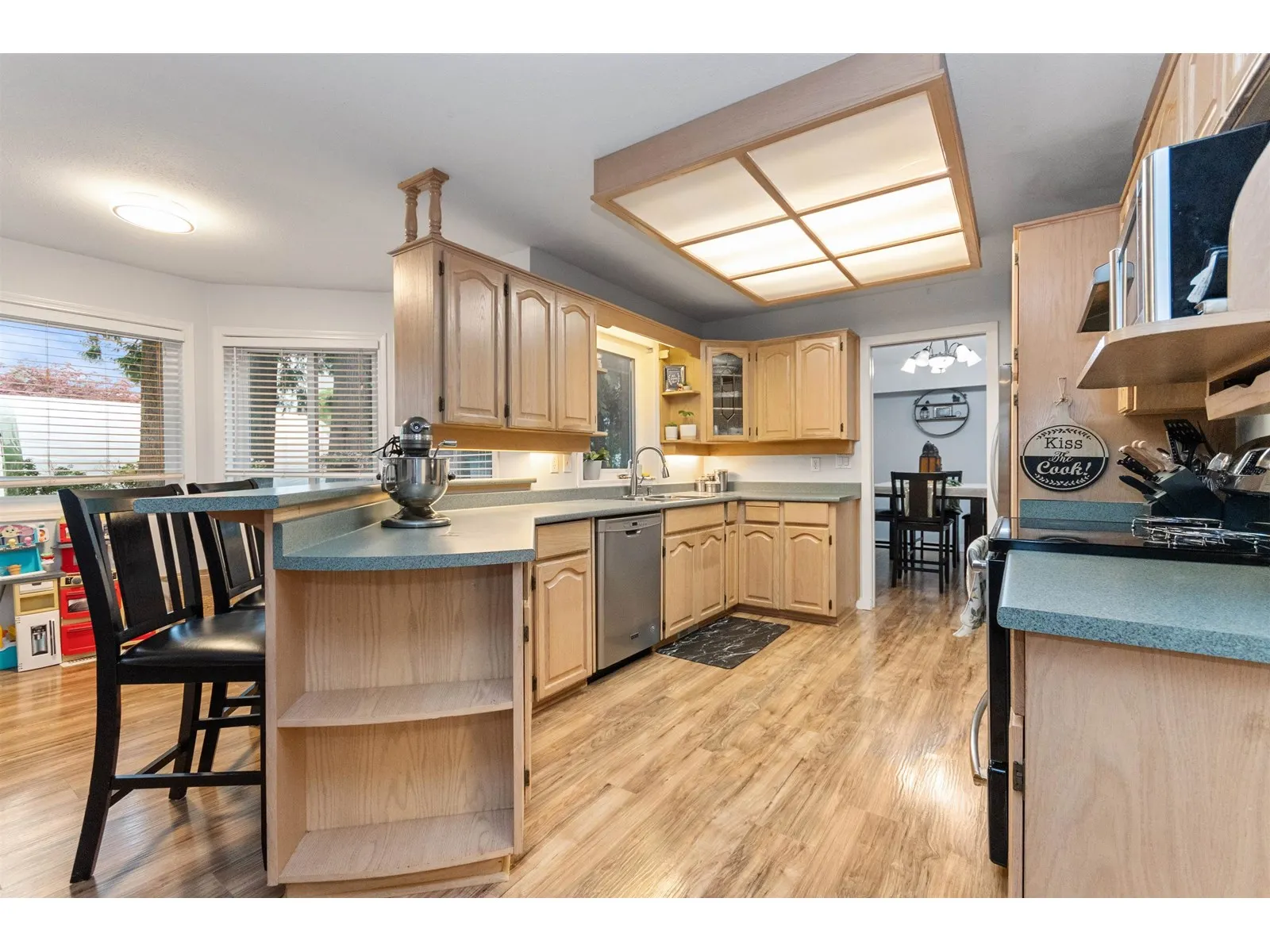 10030 SUSSEX DRIVE|Rosedale