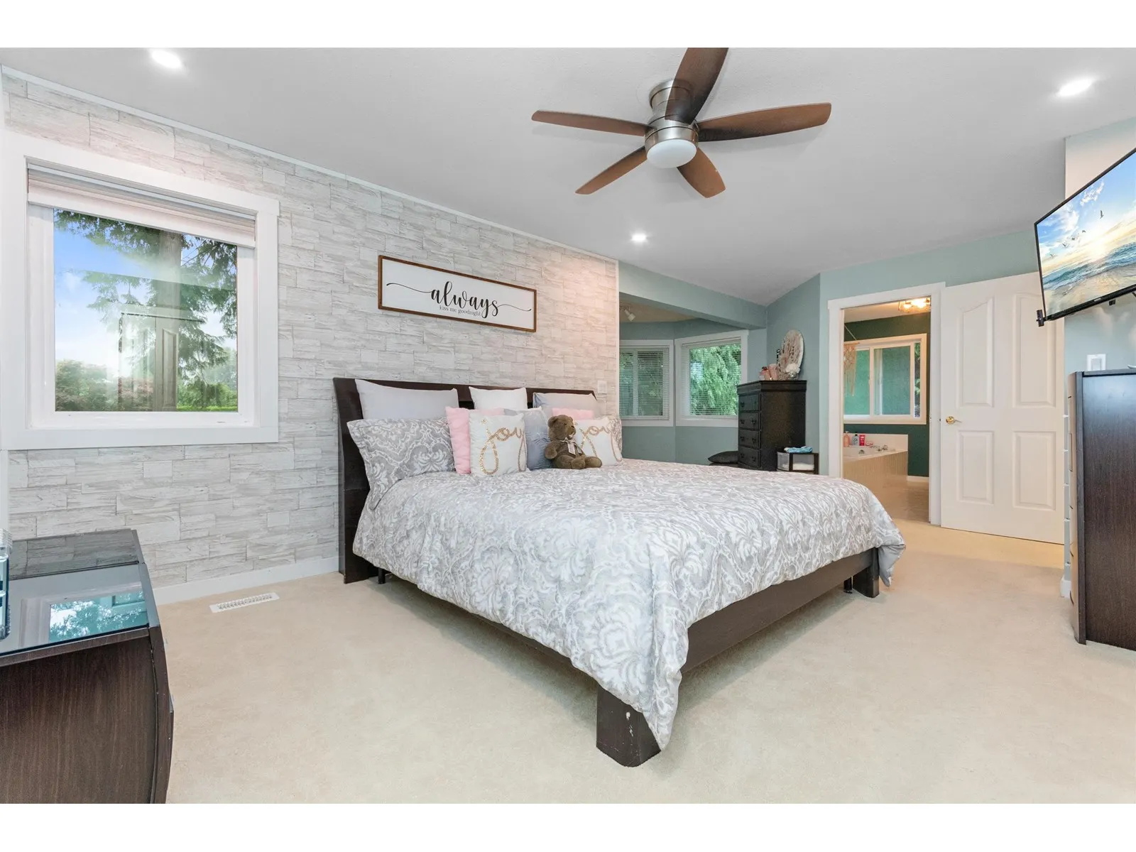 10030 SUSSEX DRIVE|Rosedale