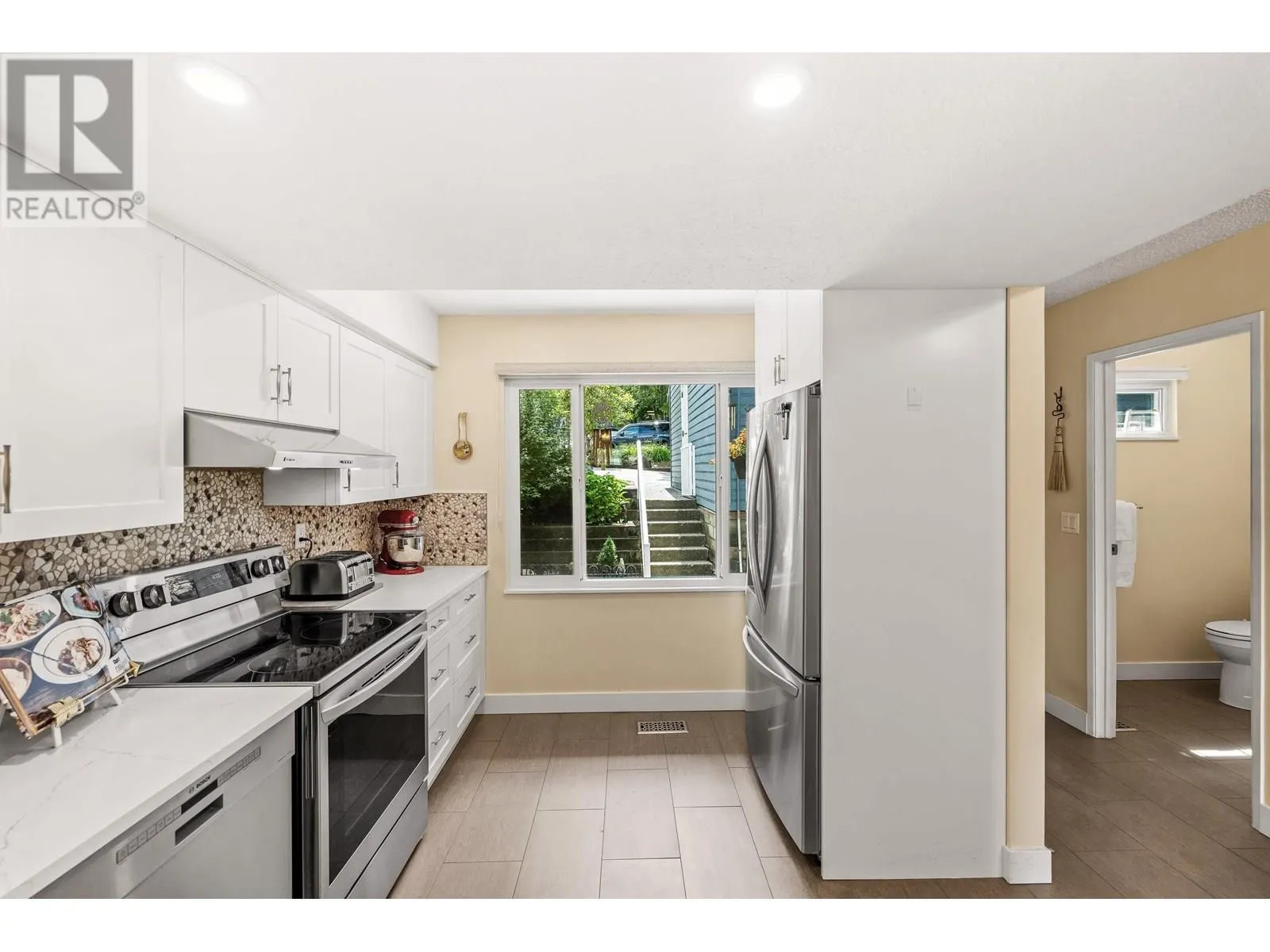 424 LEHMAN PLACE