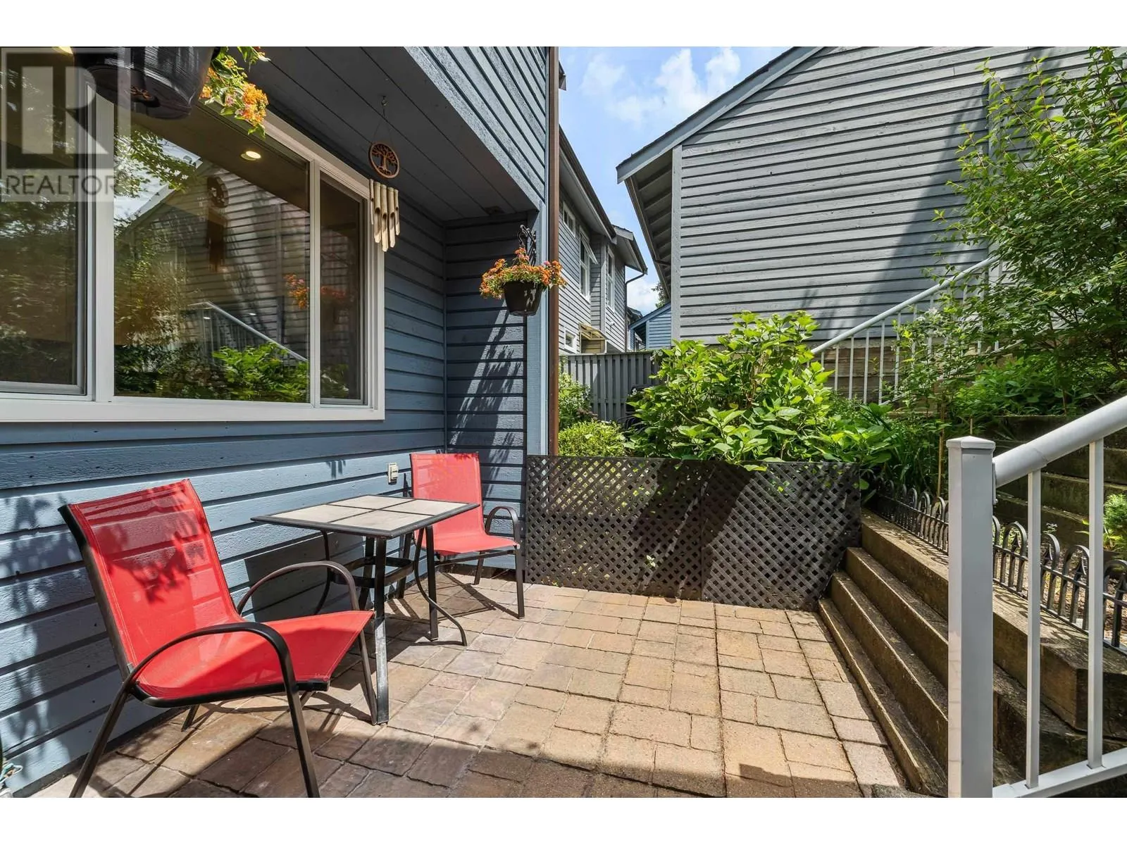 424 LEHMAN PLACE
