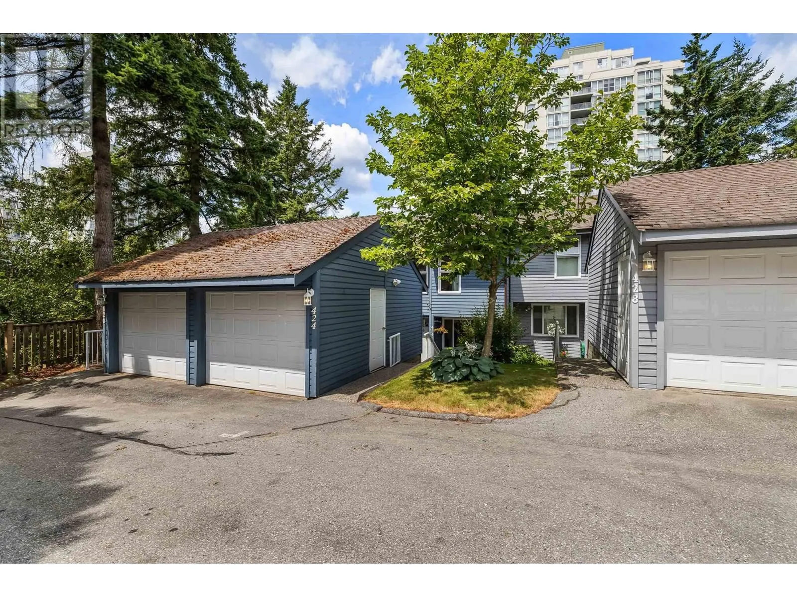 424 LEHMAN PLACE