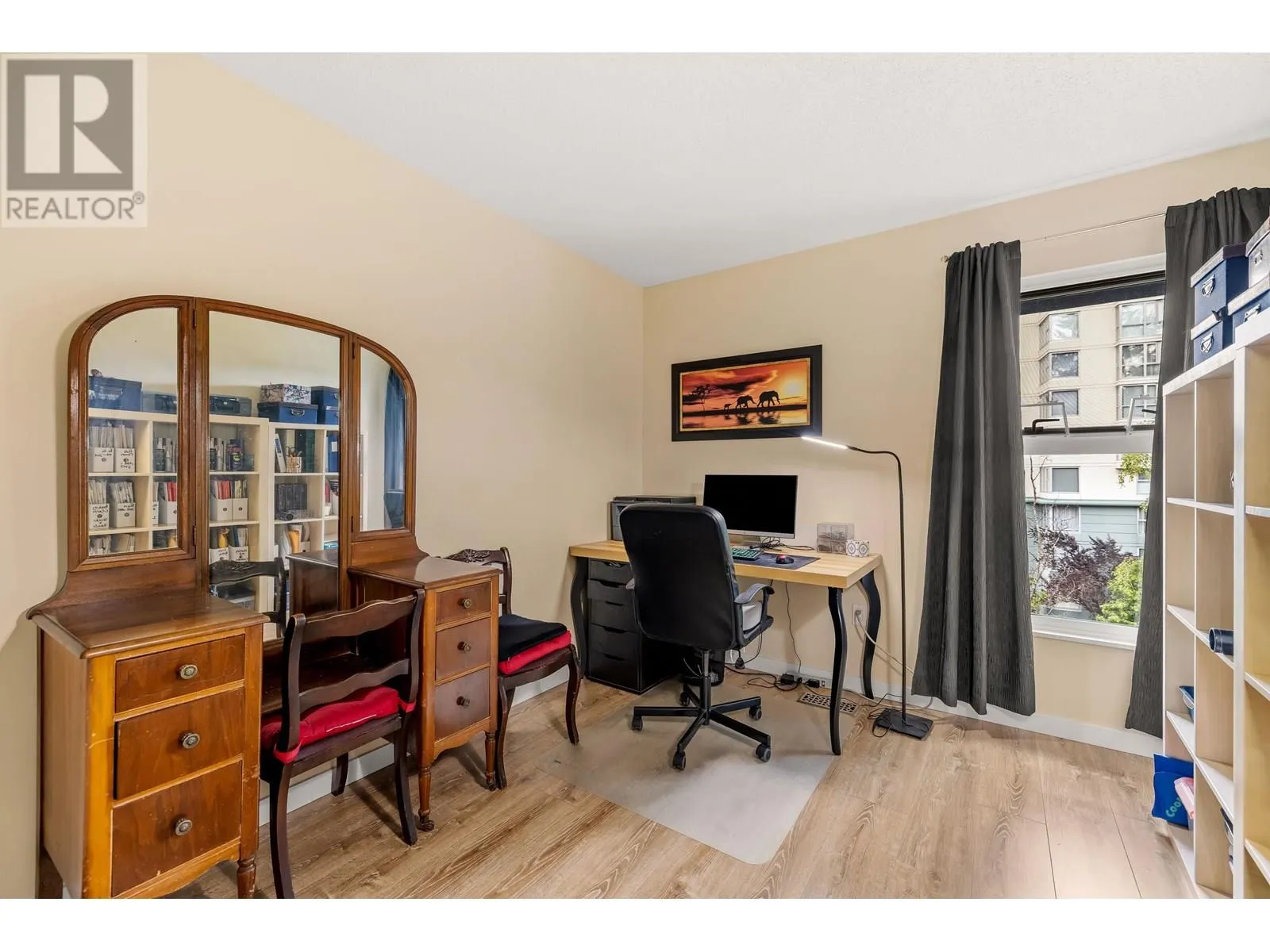 424 LEHMAN PLACE