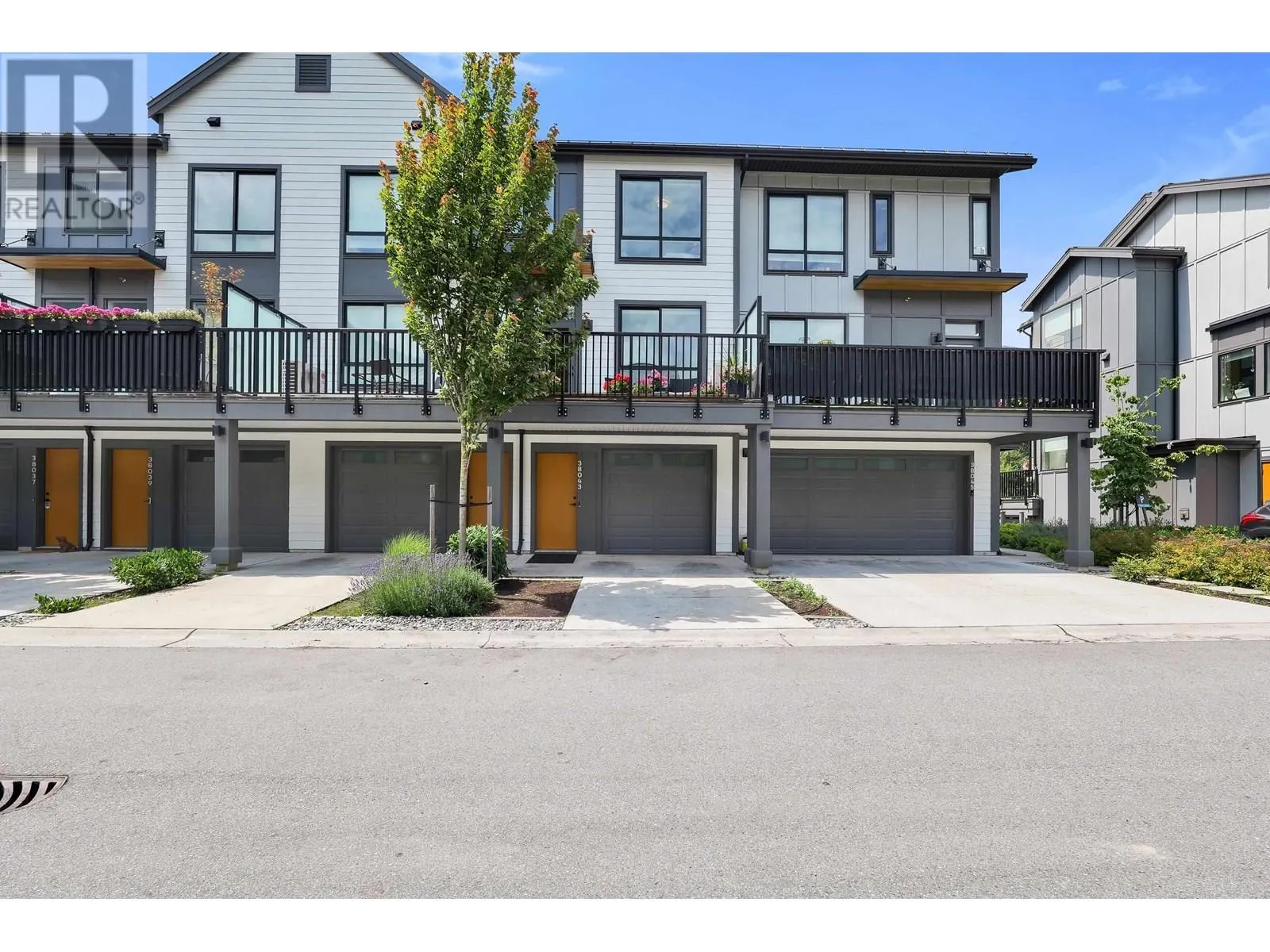 38043 HELM WAY