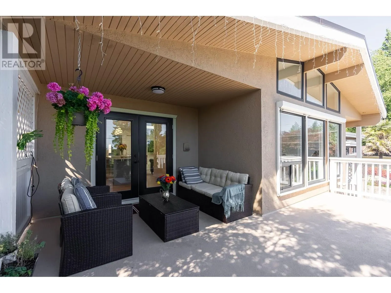1286 WELLINGTON DRIVE