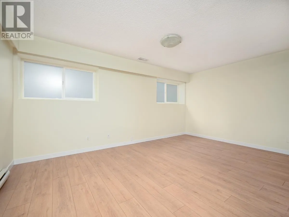 1286 WELLINGTON DRIVE