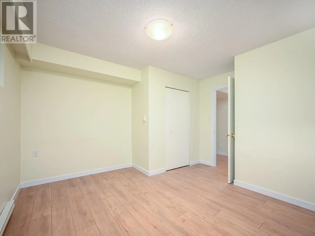 1286 WELLINGTON DRIVE