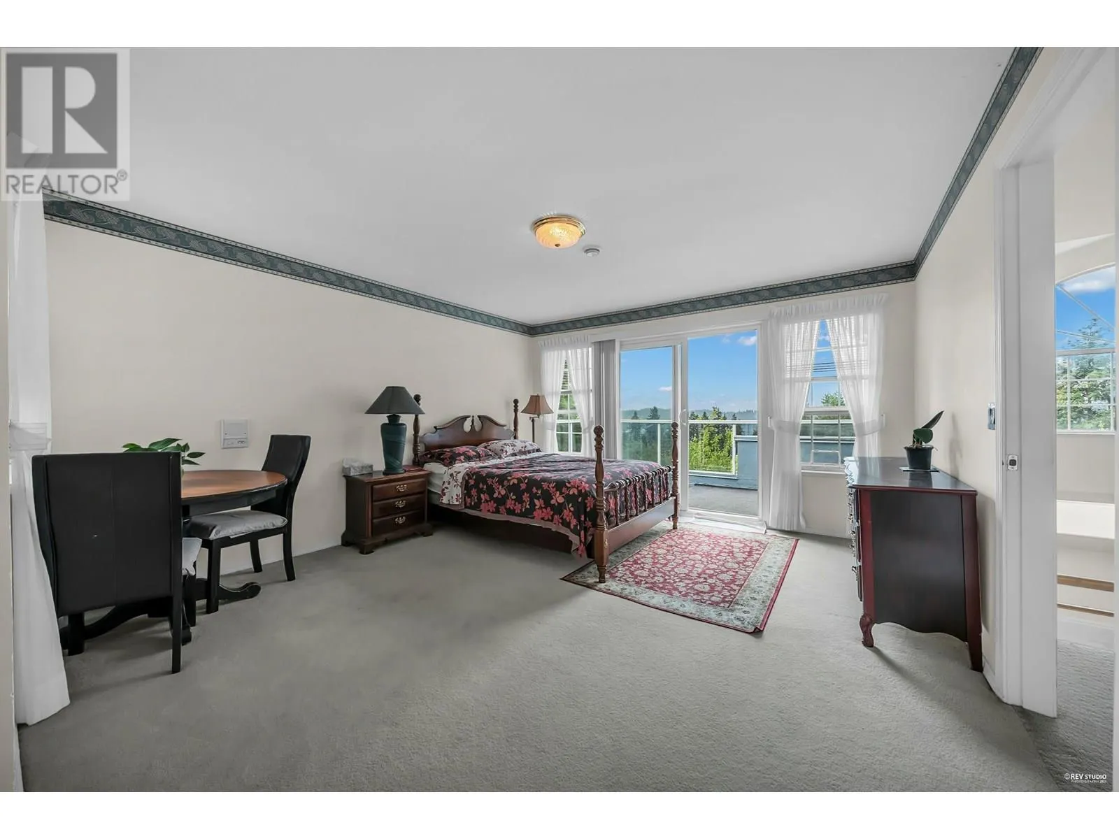 116 RAVINE DRIVE