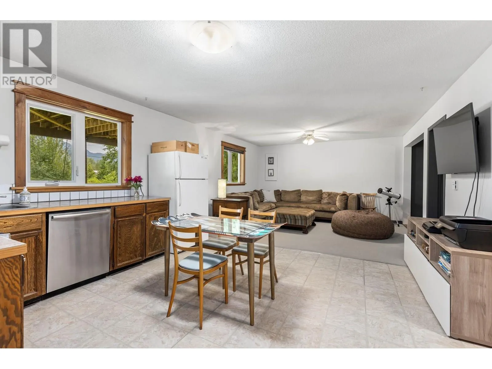 1553 FRASER ROAD