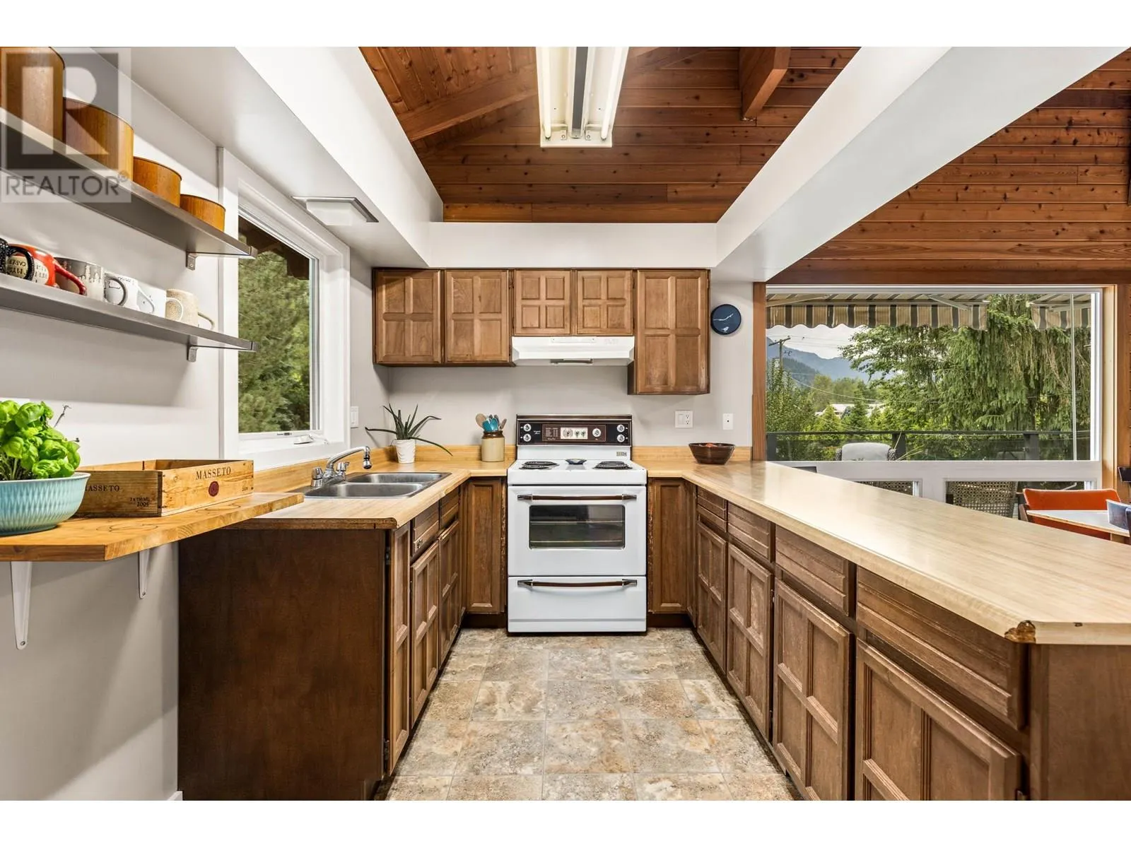 1553 FRASER ROAD