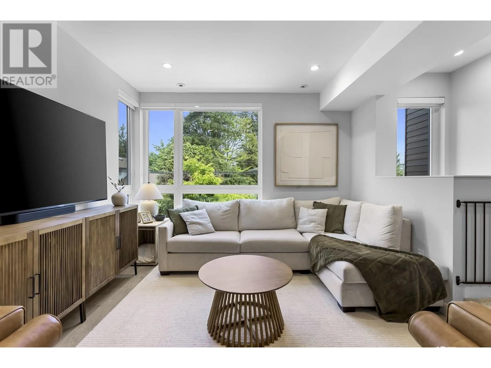 1 50 SEAVIEW DRIVE