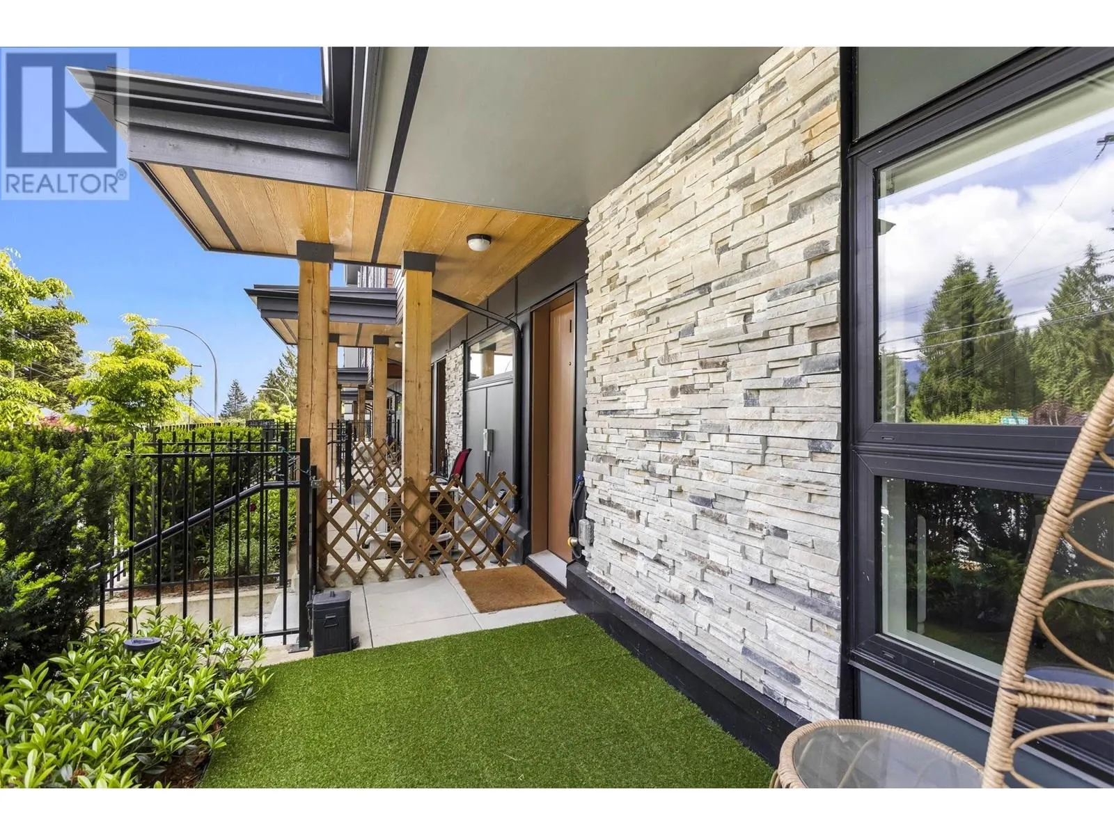 1 50 SEAVIEW DRIVE