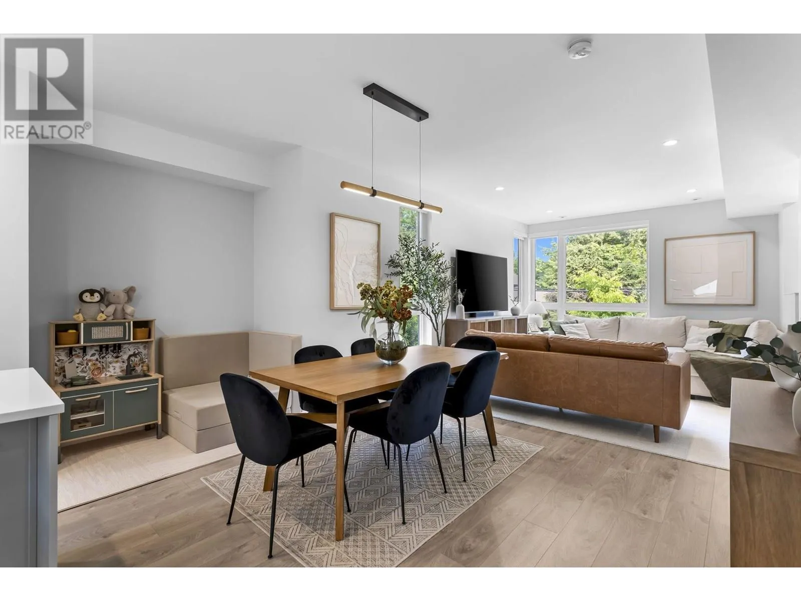 1 50 SEAVIEW DRIVE