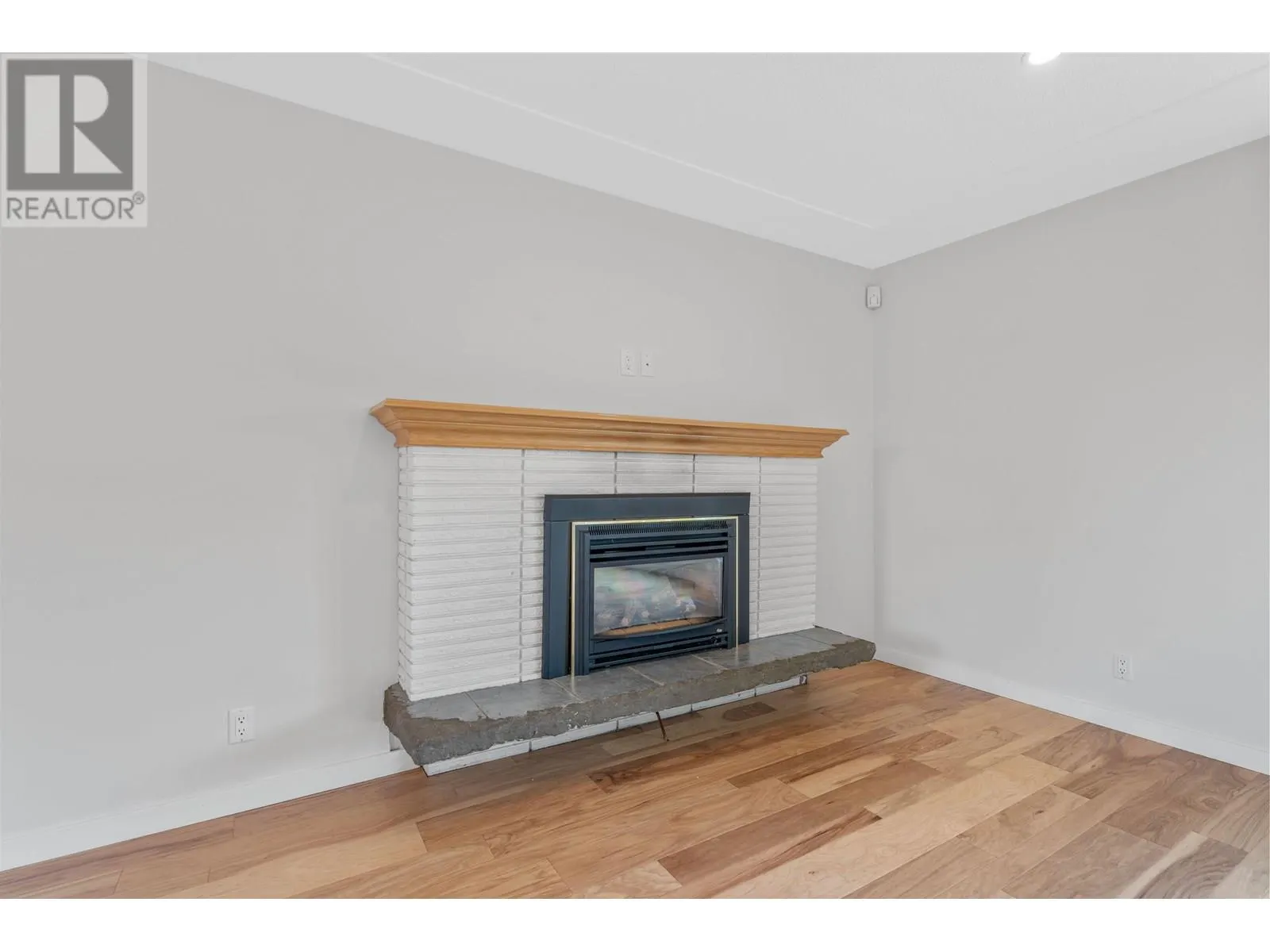 208 RILEY DRIVE