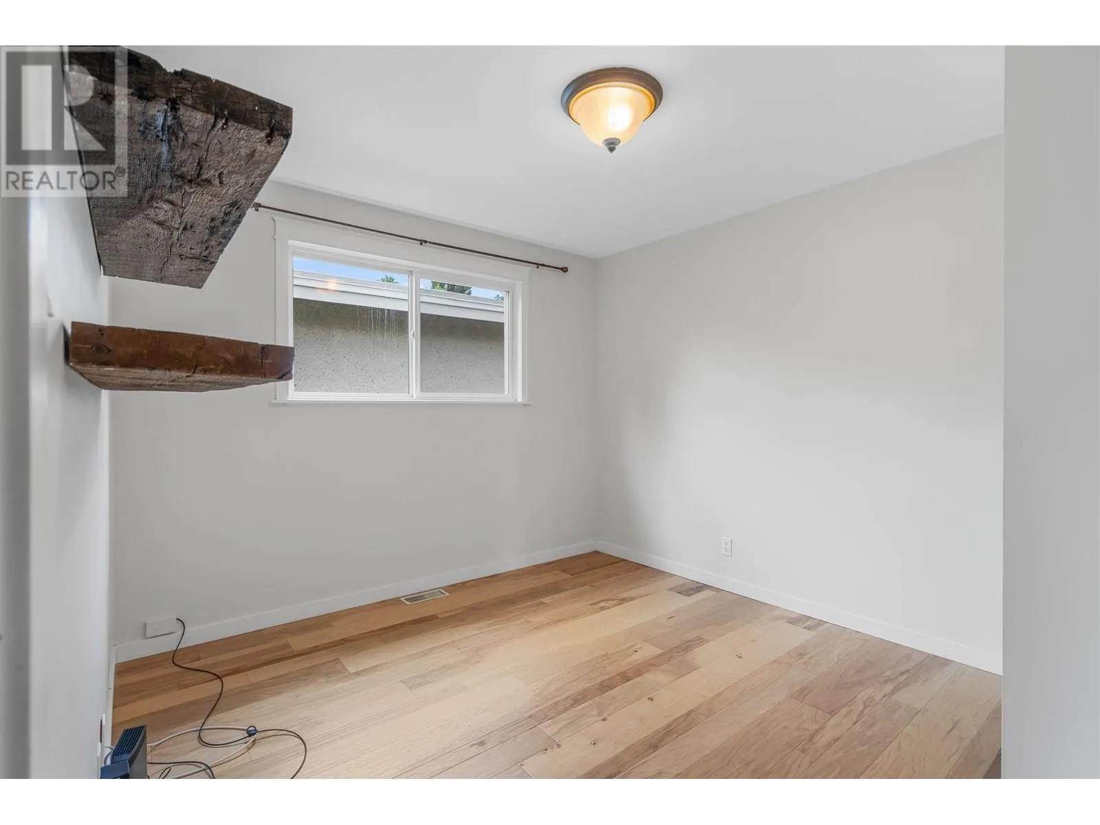 208 RILEY DRIVE