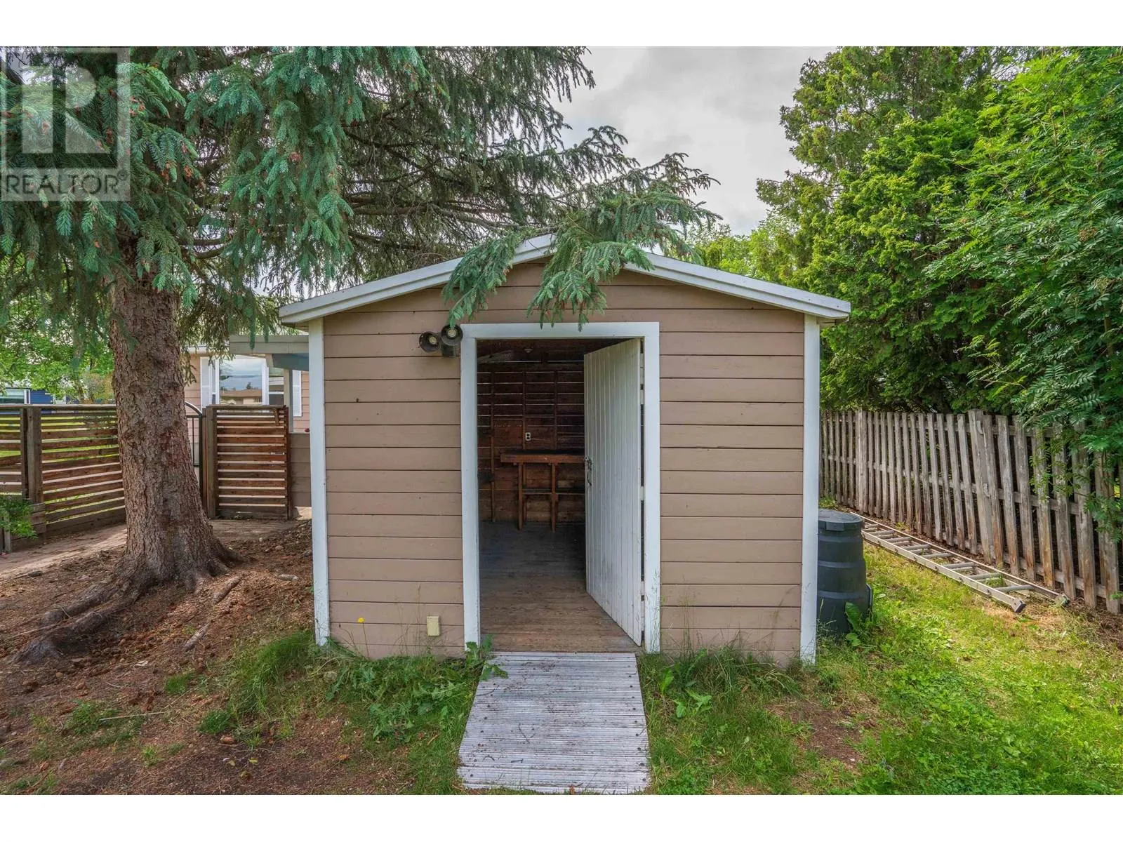 208 RILEY DRIVE