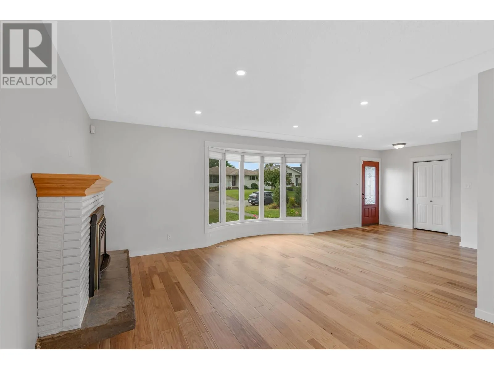 208 RILEY DRIVE