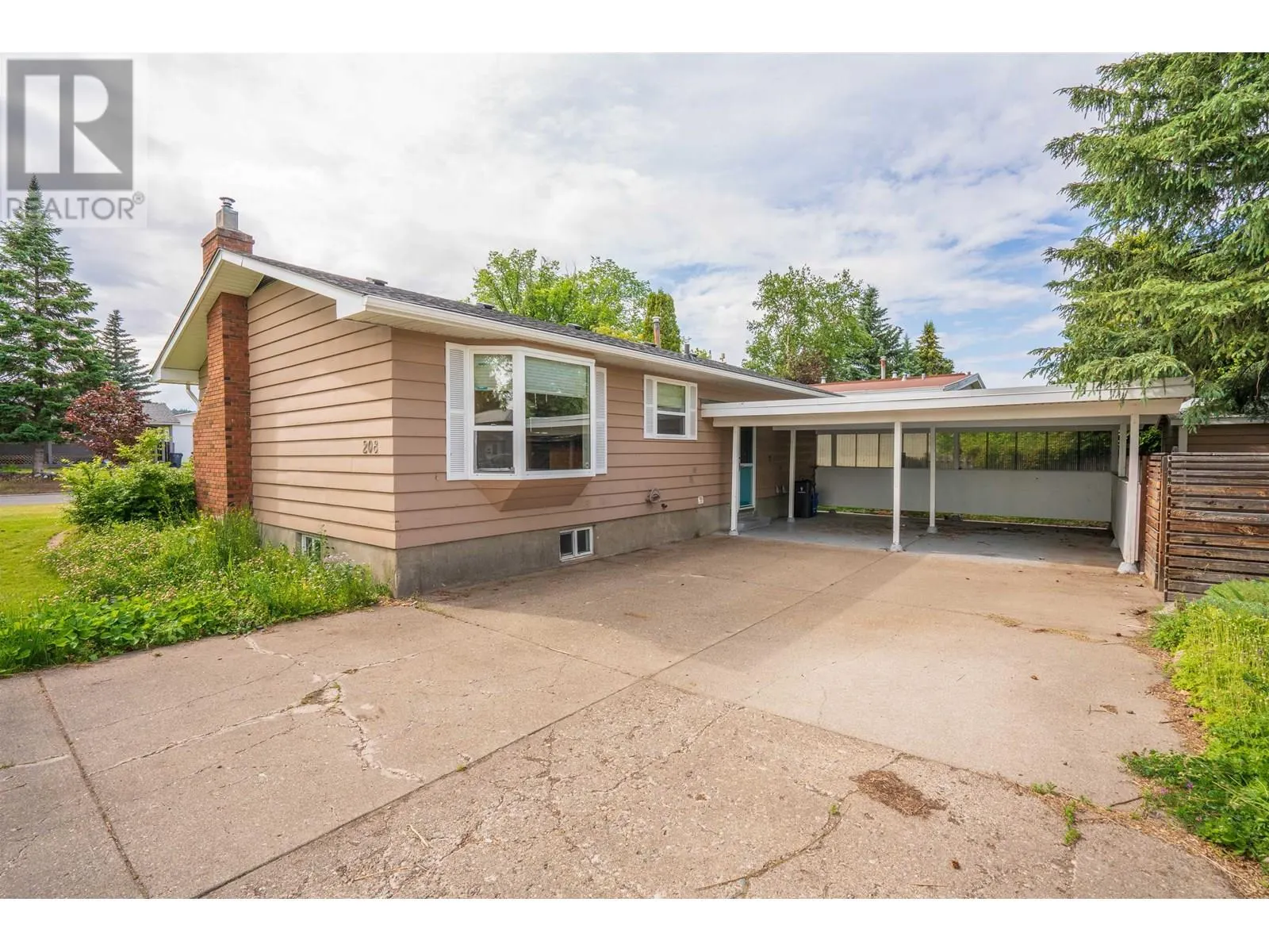 208 RILEY DRIVE