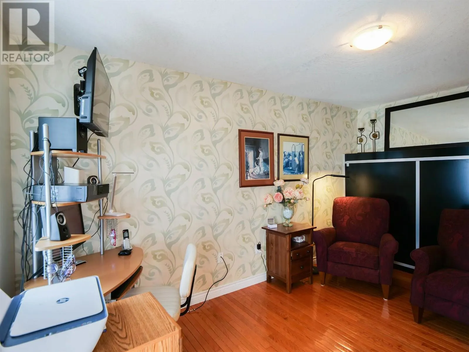1750 BEACH CRESCENT
