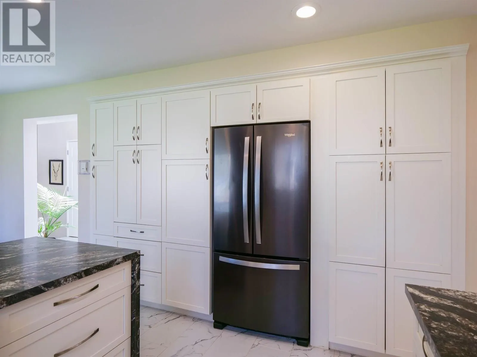 1750 BEACH CRESCENT
