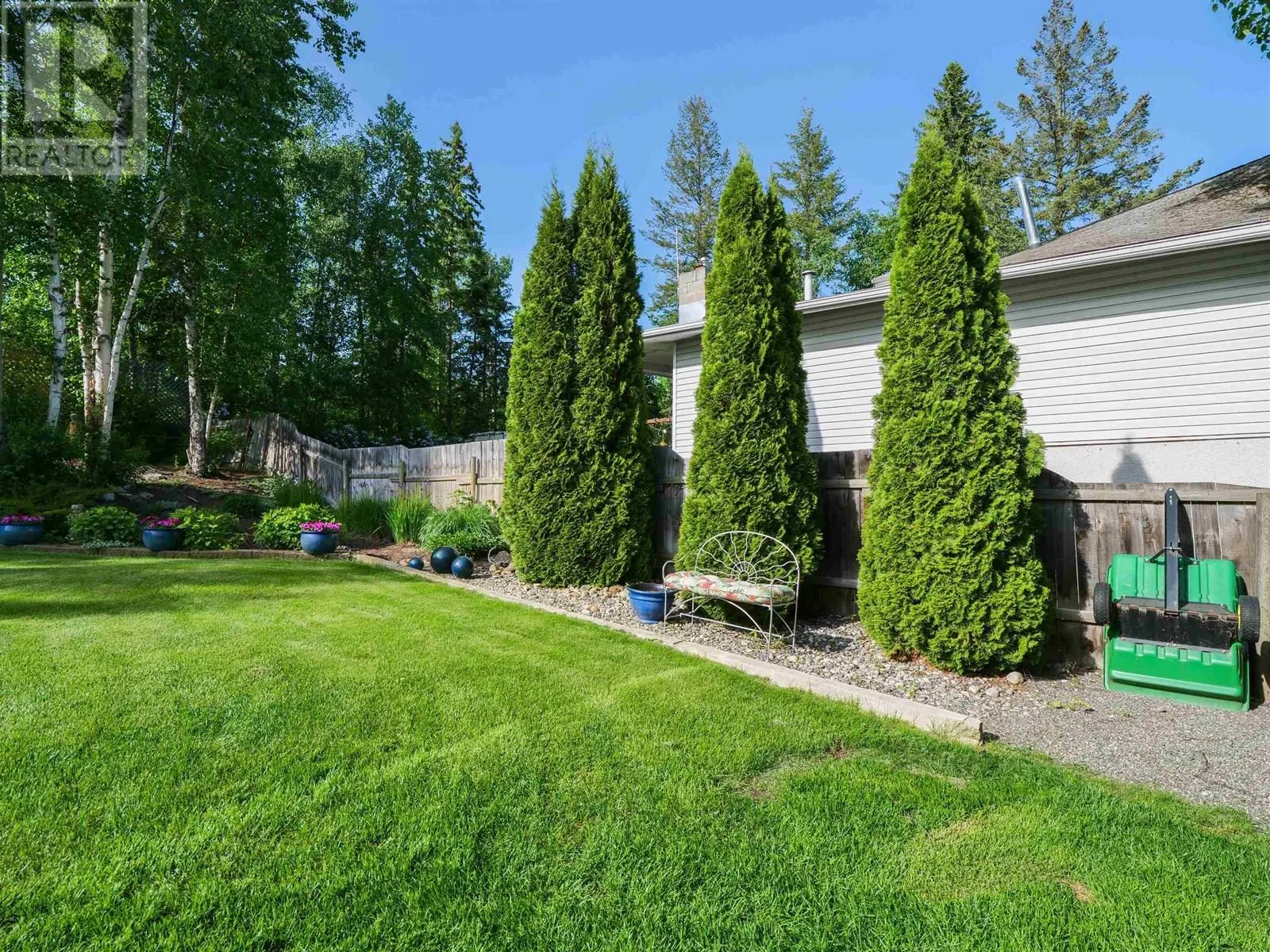 1750 BEACH CRESCENT