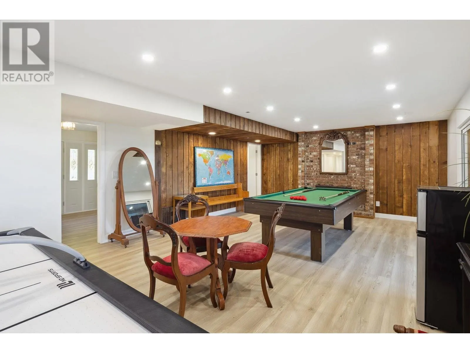 330 BAYVIEW ROAD