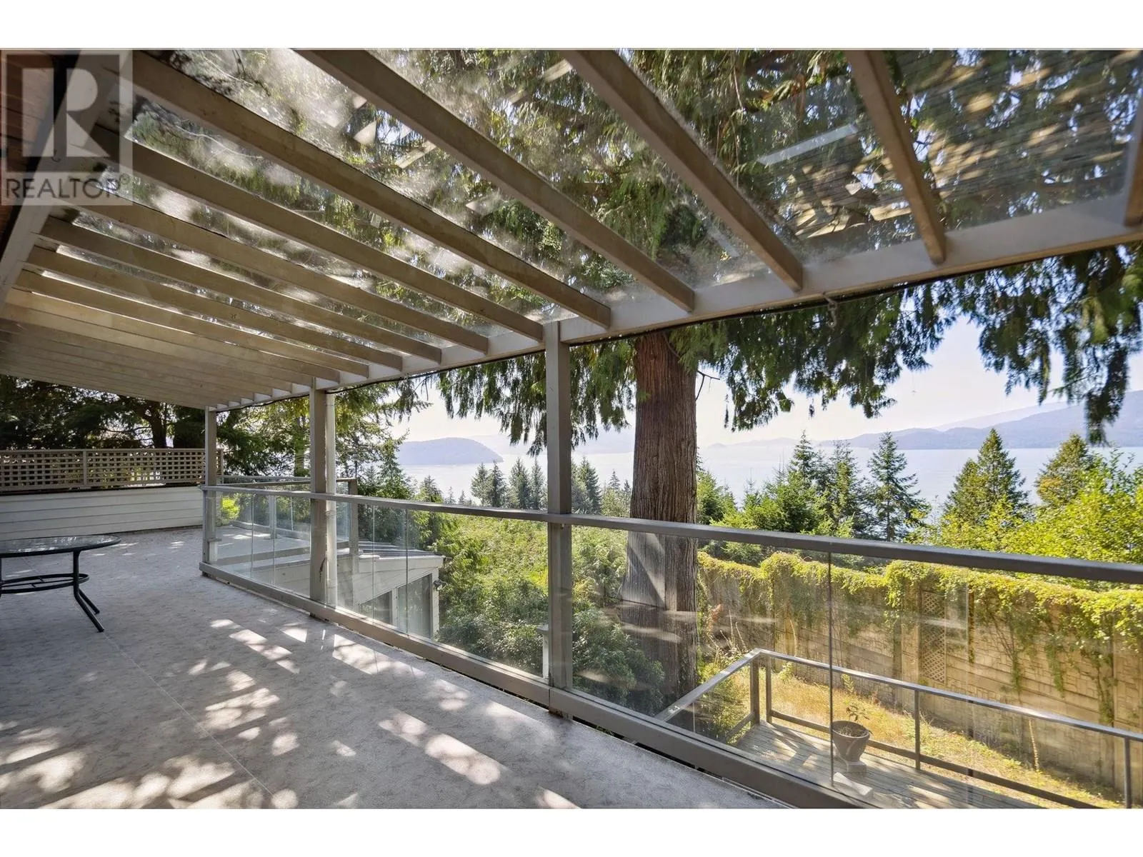 330 BAYVIEW ROAD