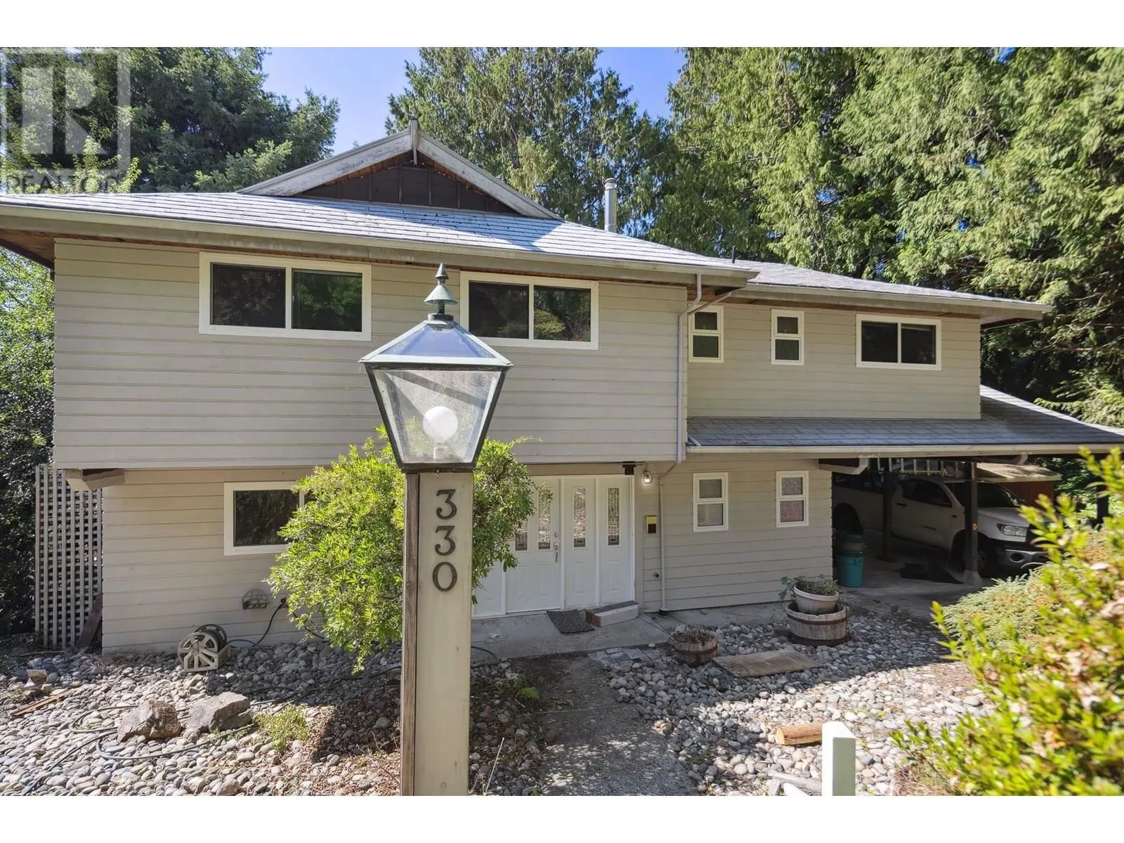 330 BAYVIEW ROAD
