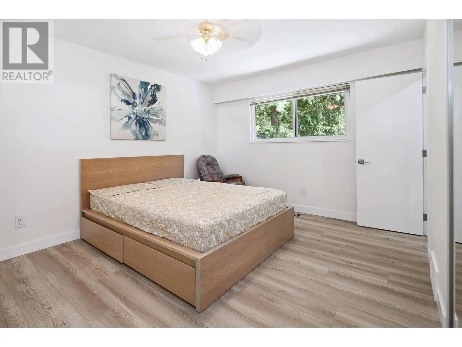330 BAYVIEW ROAD