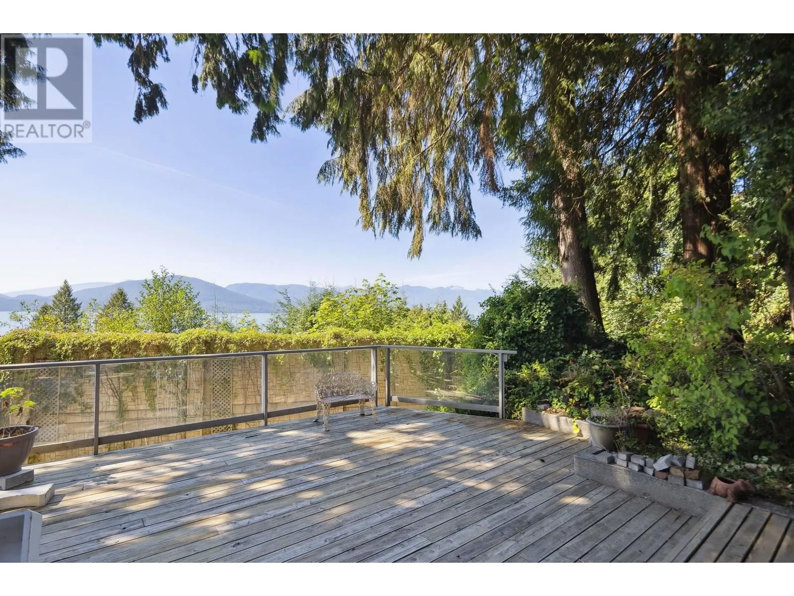 330 BAYVIEW ROAD