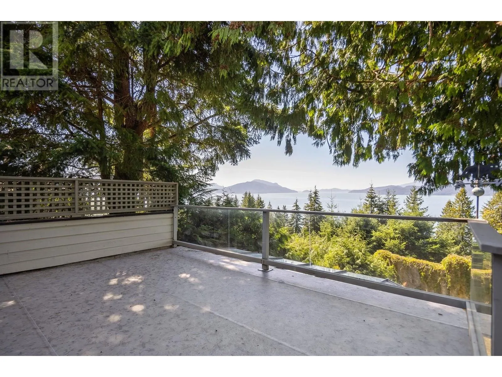 330 BAYVIEW ROAD