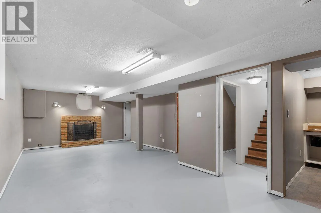 1758 REBMAN CRESCENT