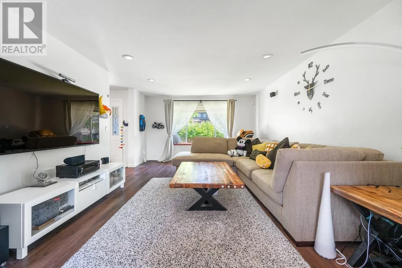 2618 FORTRESS DRIVE