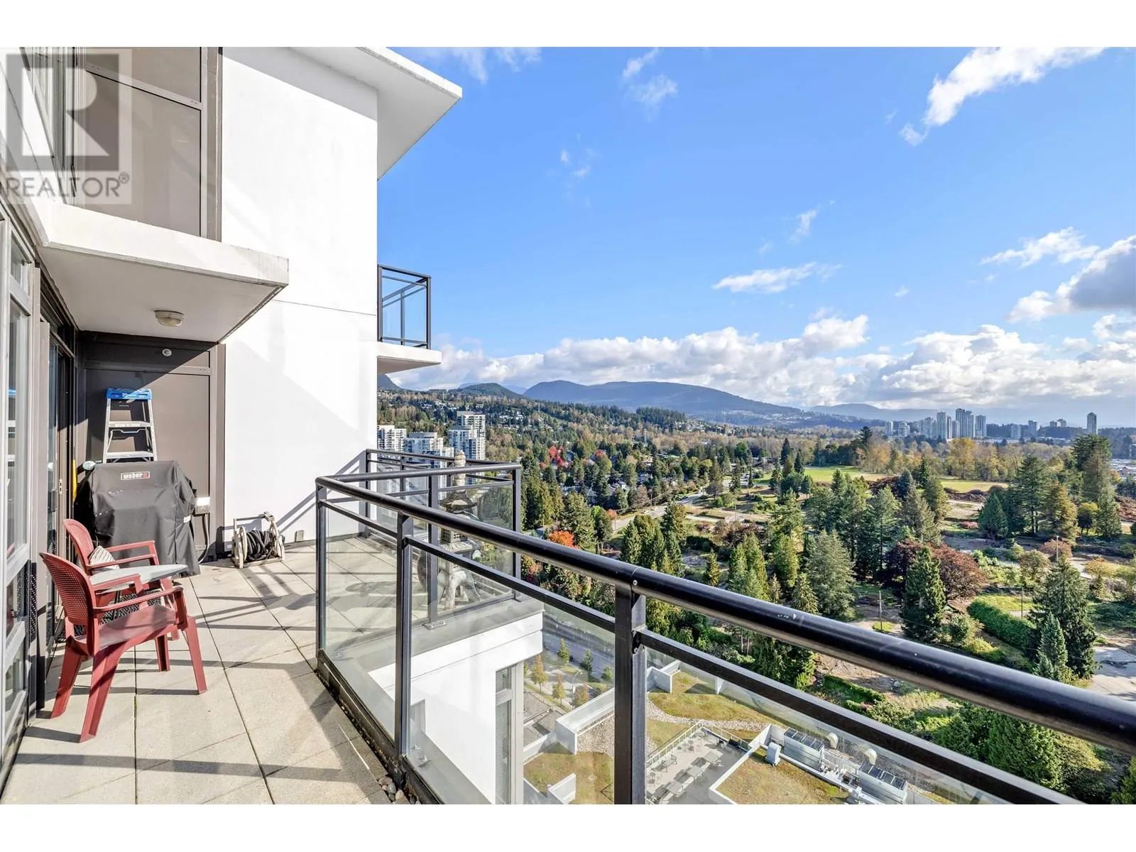 2602 400 CAPILANO ROAD