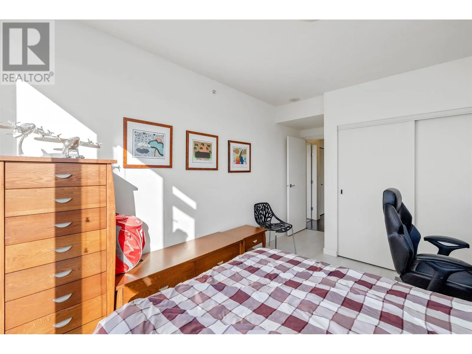2602 400 CAPILANO ROAD