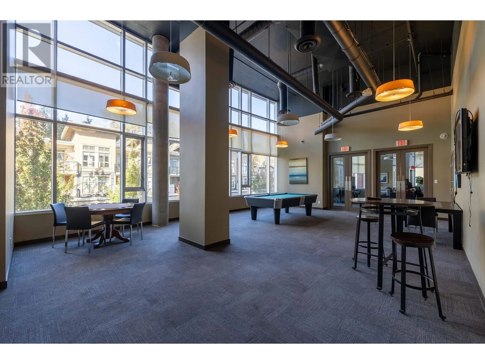 2602 400 CAPILANO ROAD
