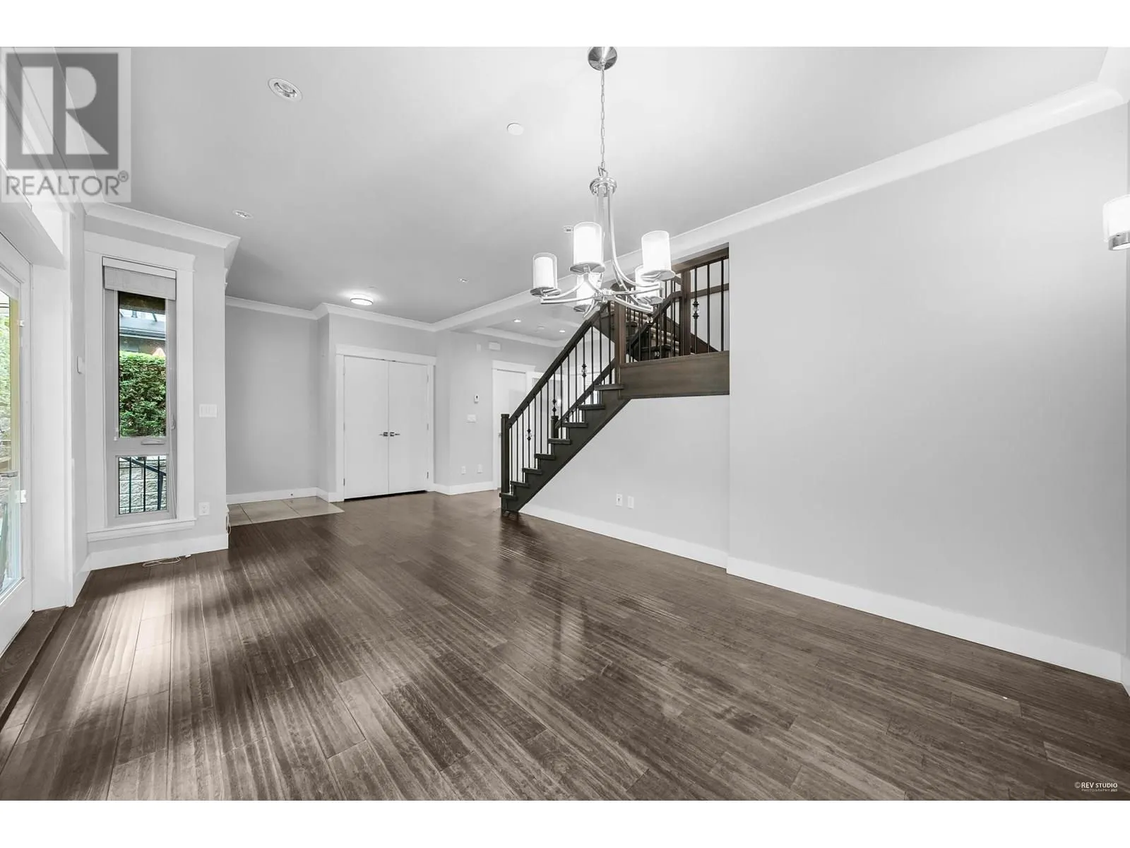 3 651 W 14TH STREET