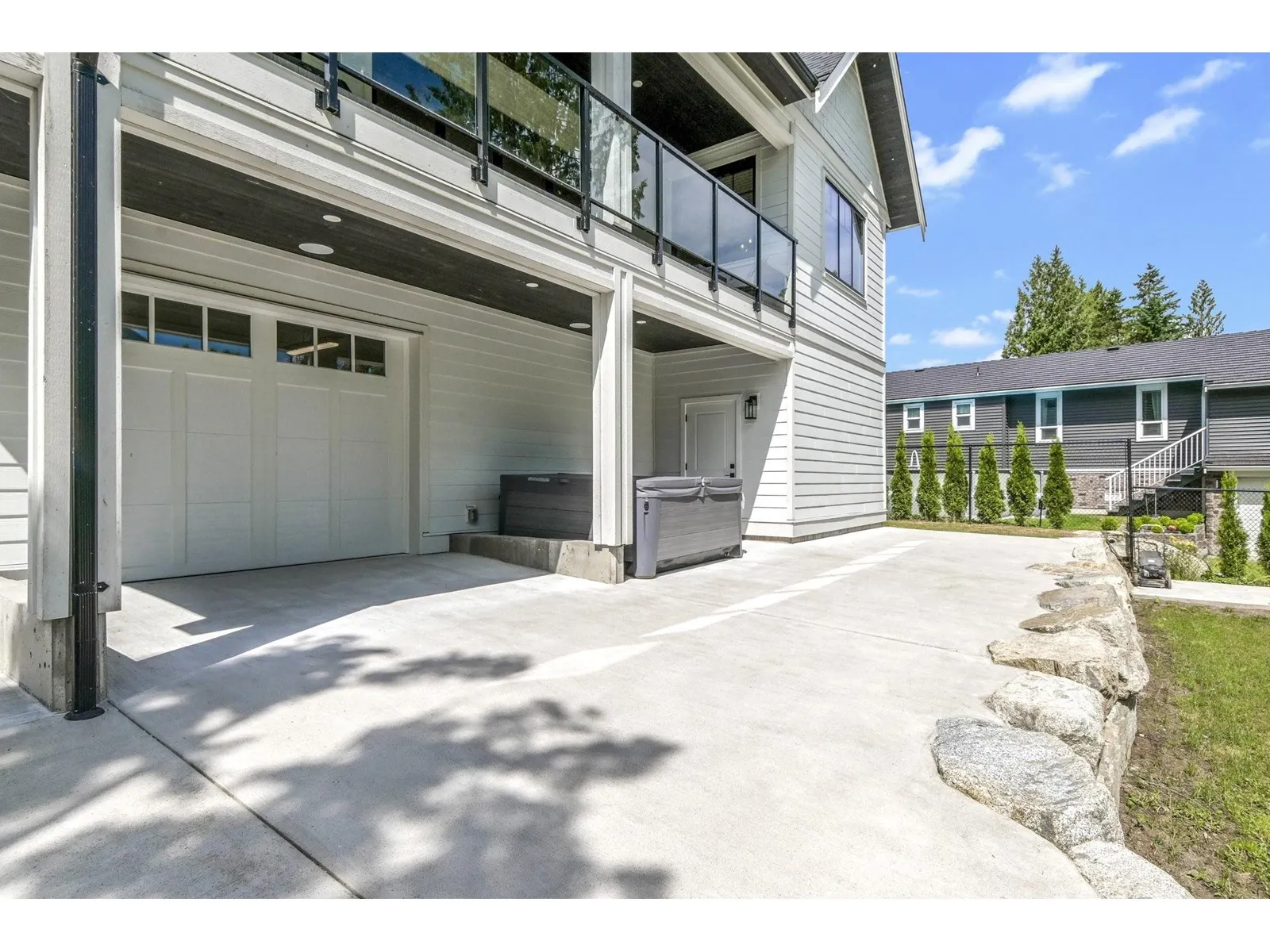 10080 MOUNTAINVIEW ROAD
