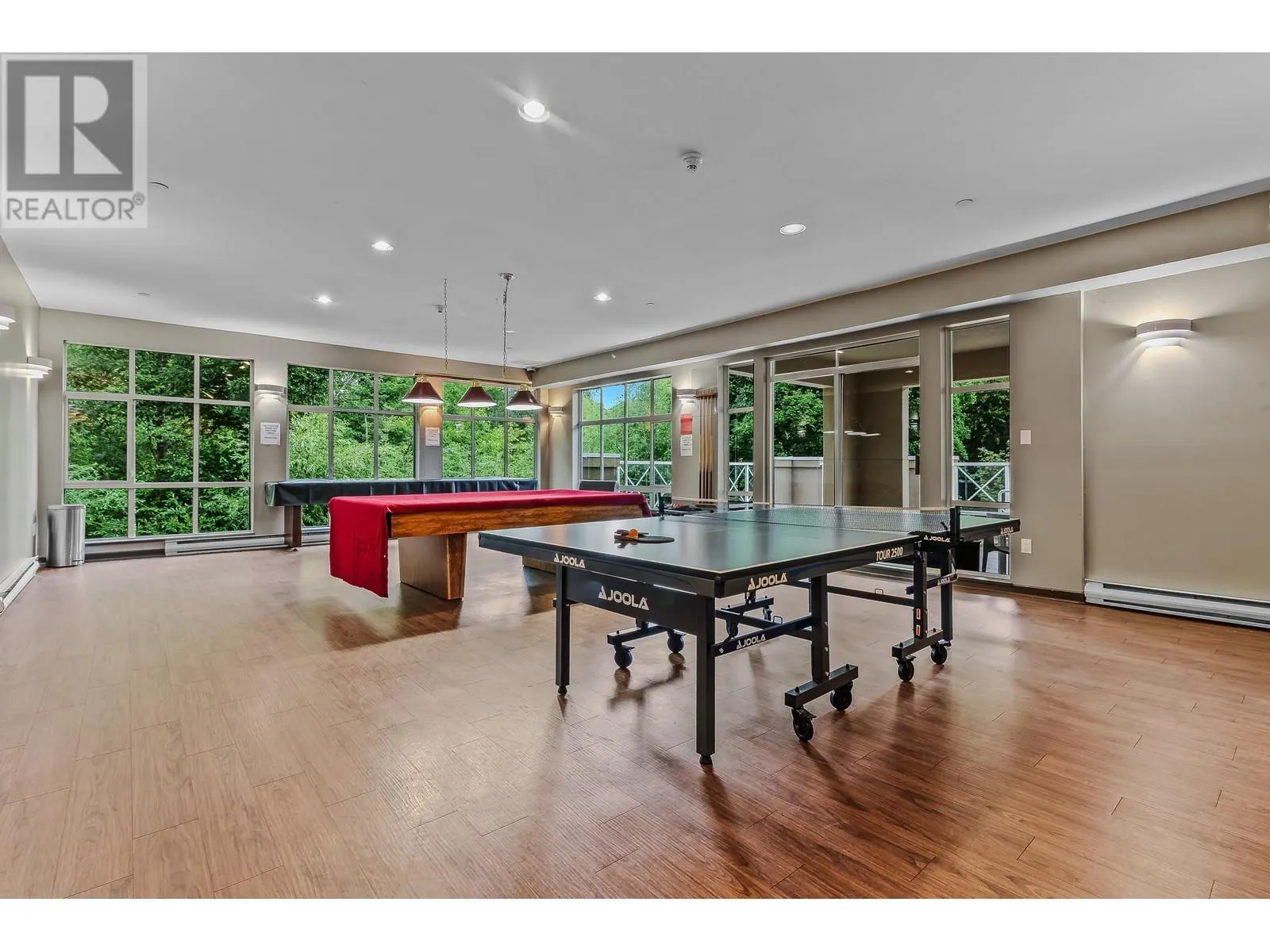 322 2551 PARKVIEW LANE