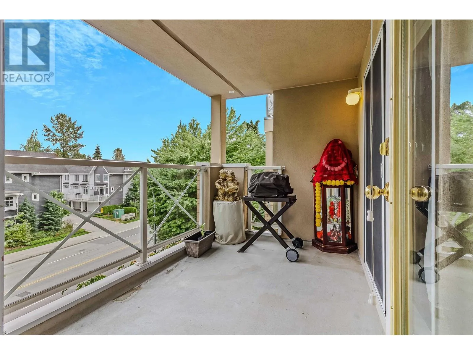 322 2551 PARKVIEW LANE
