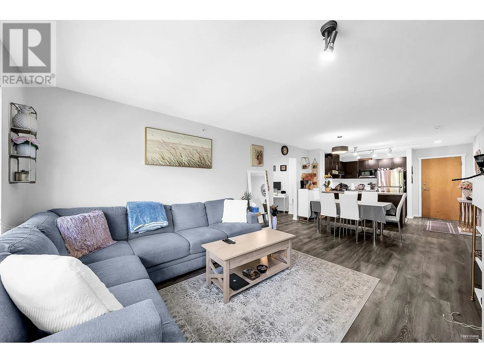 422 700 KLAHANIE DRIVE