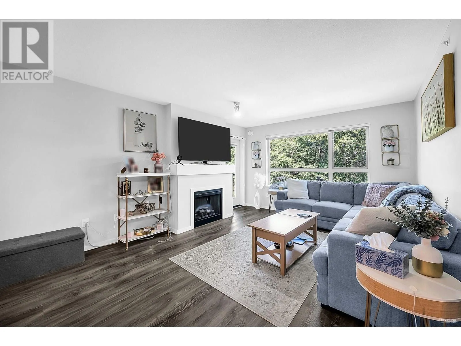 422 700 KLAHANIE DRIVE
