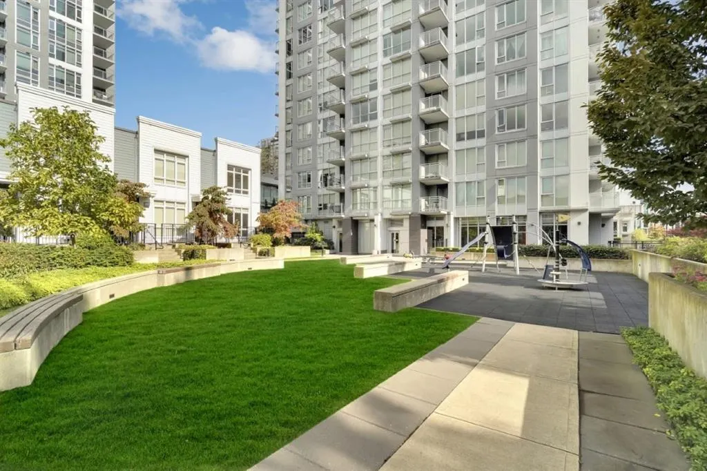 3103 13325 102A AVENUE