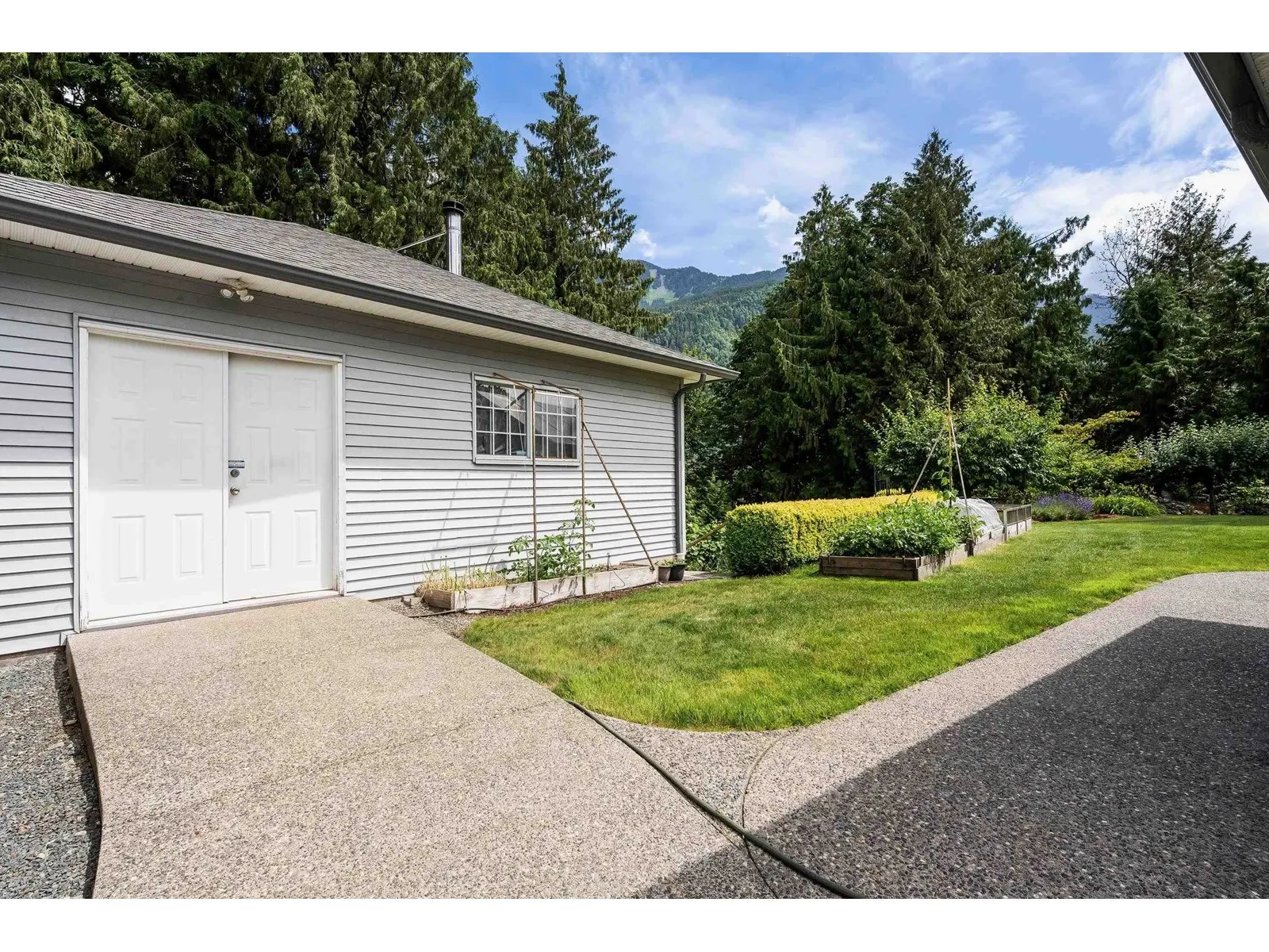 16 10200 GRAY ROAD|Popkum