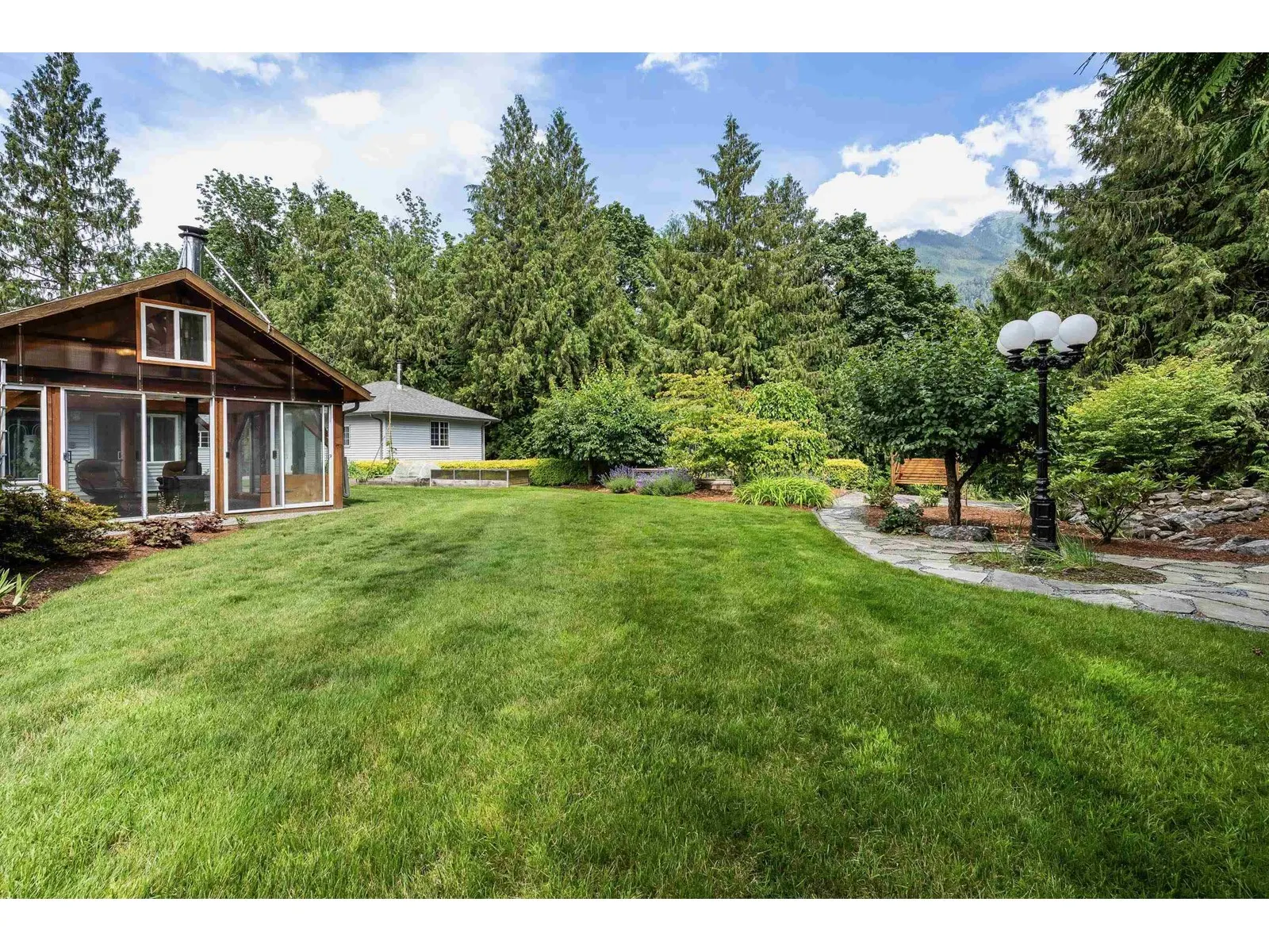 16 10200 GRAY ROAD|Popkum