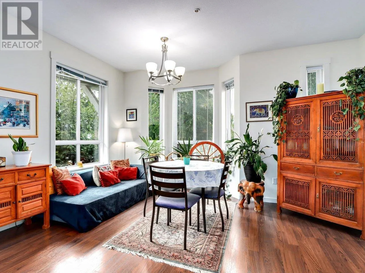 95 2418 AVON PLACE