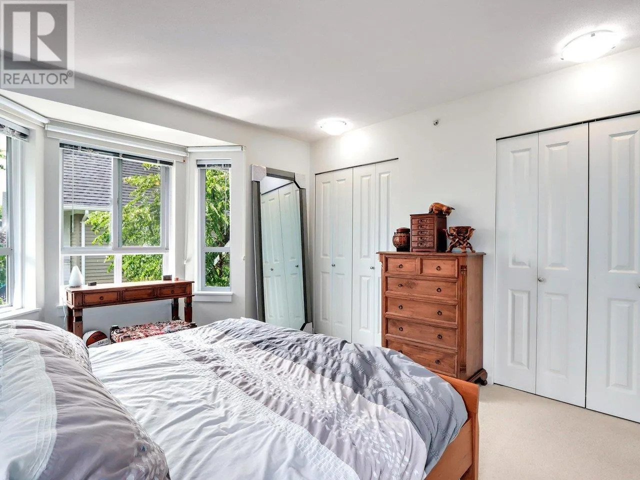 95 2418 AVON PLACE