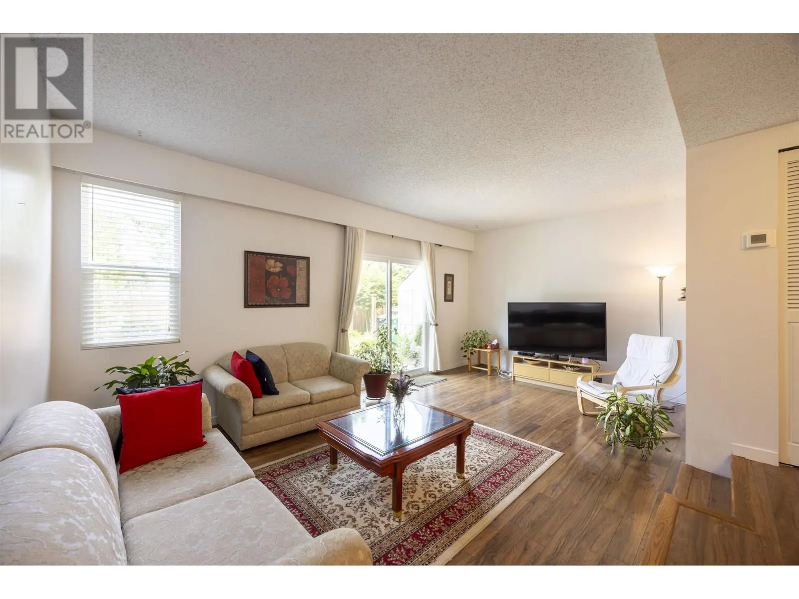 2 19022 119B AVENUE