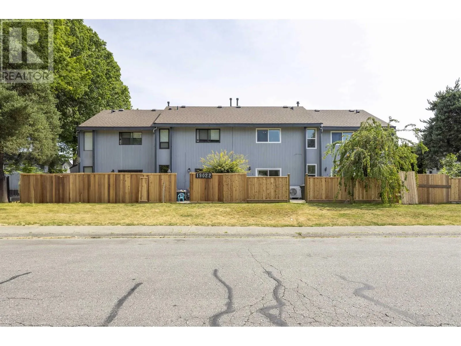 2 19022 119B AVENUE