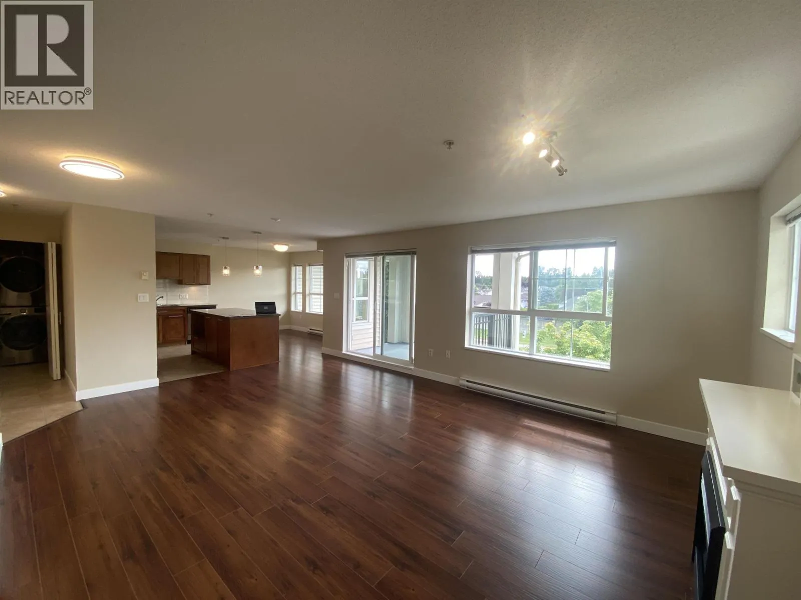 416 19673 MEADOW GARDENS WAY