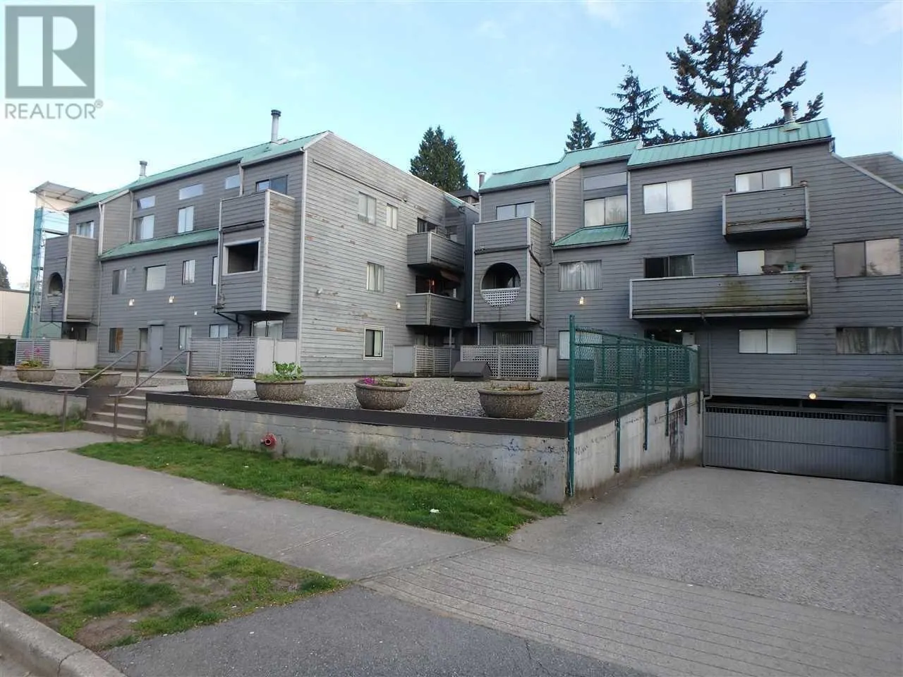 105 1948 COQUITLAM AVENUE